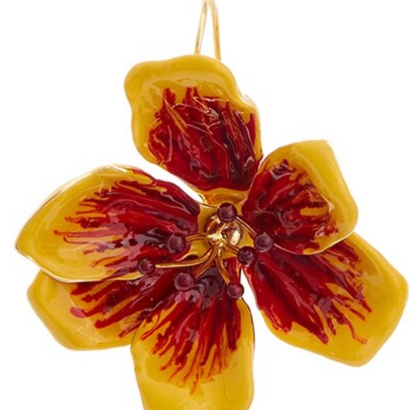 Oscar de la Renta Red Heart Romantic Enamel and Gold Plated  NWT Ladies Beautiful OSCAR DE LA RENTA Yellow and Red Tulip On 14K Gold Earrings